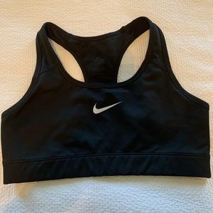 Nike pro sports bra